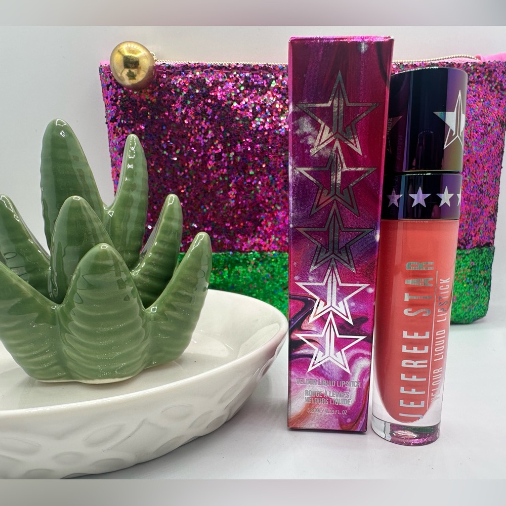 Jeffree Star Circus Peanut Velour liquid Lipstick